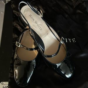 Like new Ron White Eldora black patent retro style flats